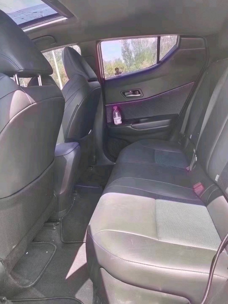 北京21年丰田CHR2