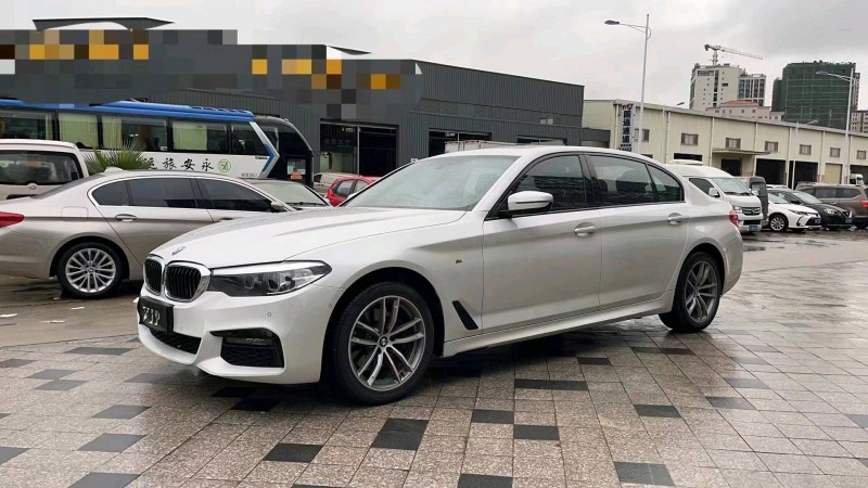 东莞19年宝马5系3
