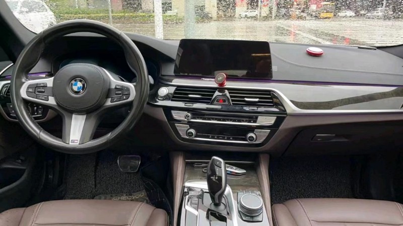 东莞19年宝马5系4