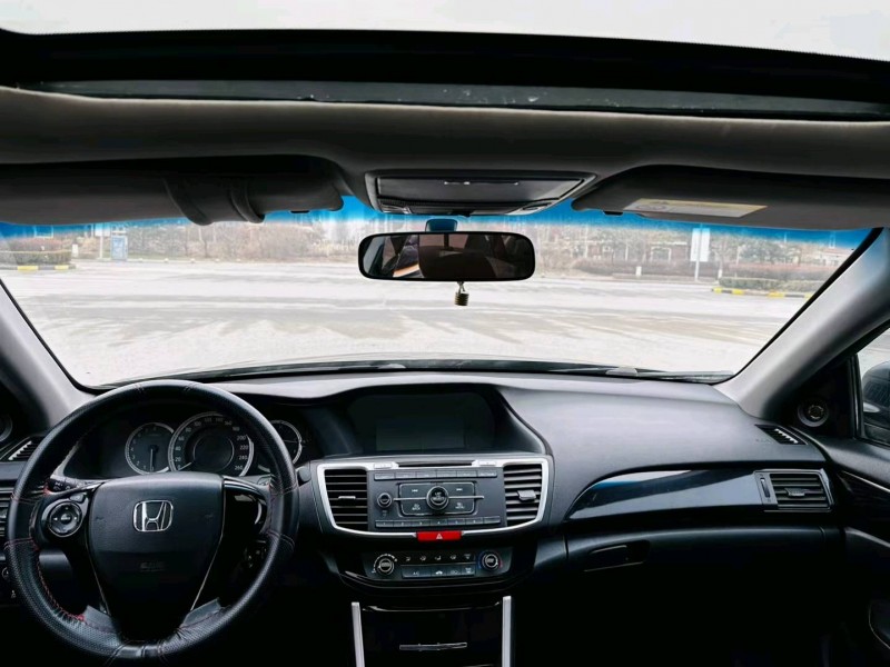 沈阳17年本田雅阁4