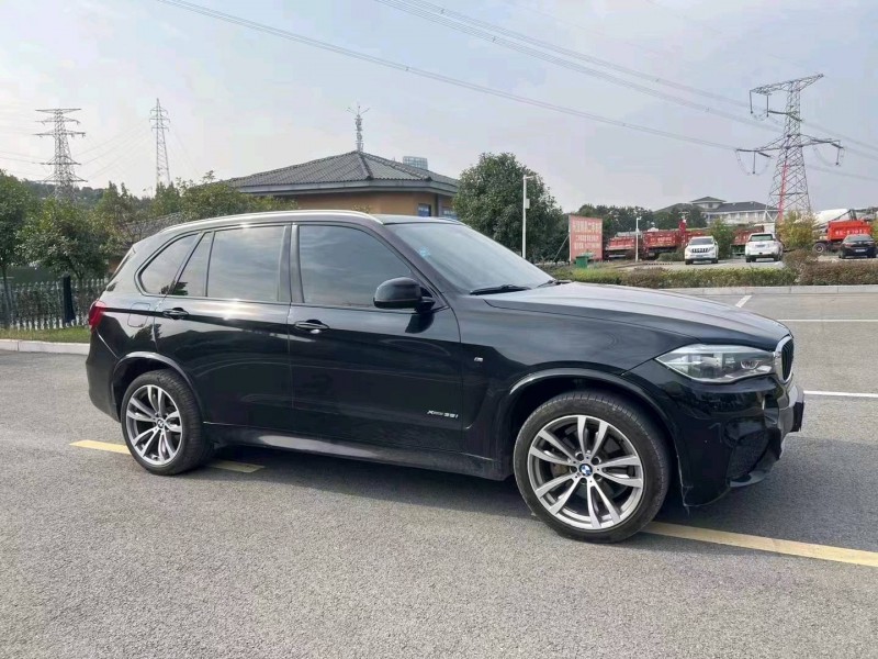 宜昌18年寶馬X59