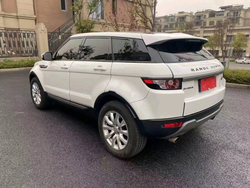 重庆14年路虎揽胜极光(进口)6