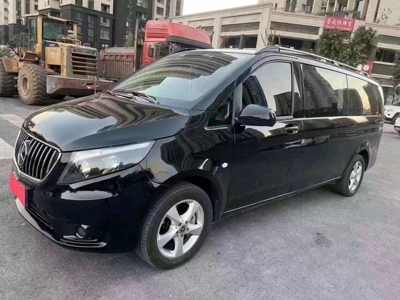 重庆20年奔驰威霆2