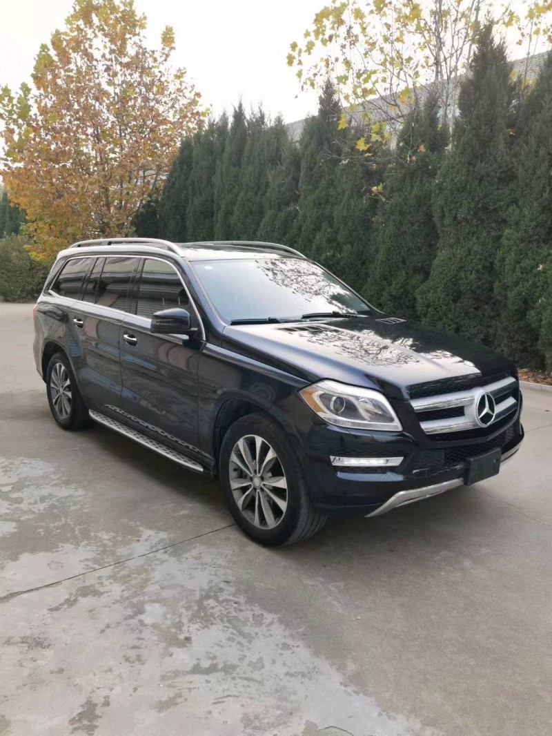 东营17年奔驰GL8