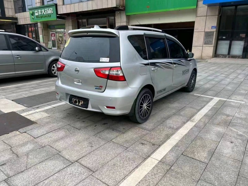 衡阳14年日产骊威4