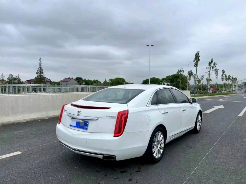 嘉兴15年凯迪拉克XTS3