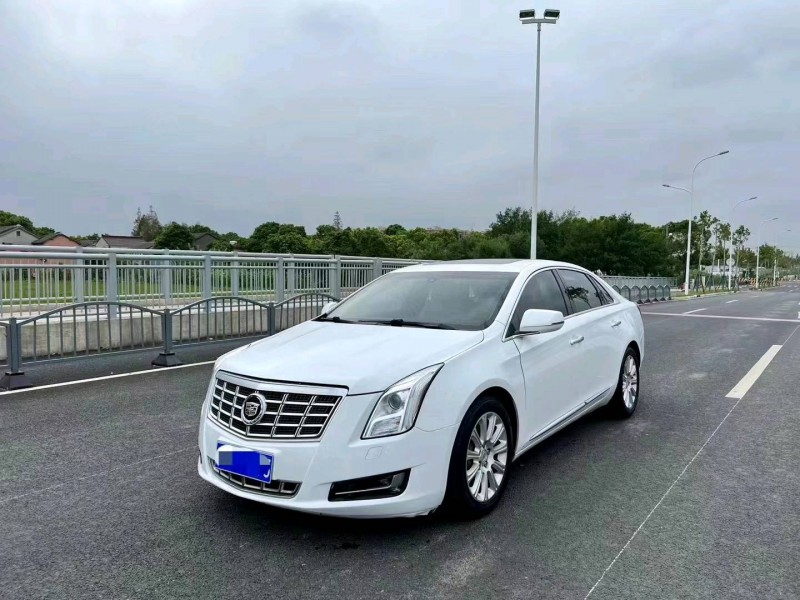 嘉兴15年凯迪拉克XTS9