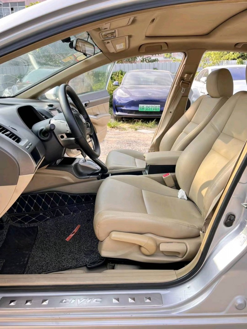 广州07年本田思域3