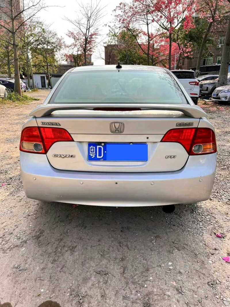 广州07年本田思域1