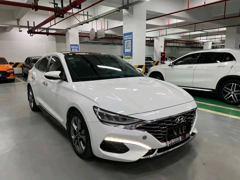 成都21年现代菲斯塔2