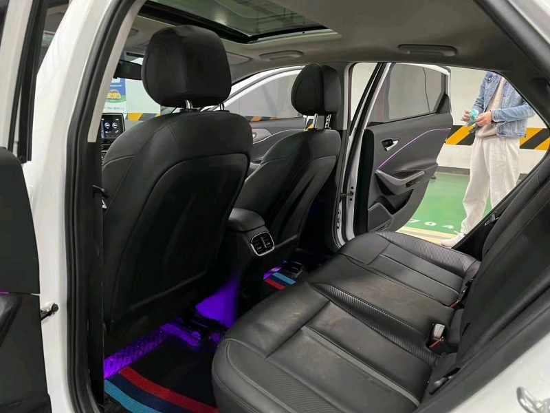 成都21年现代菲斯塔5