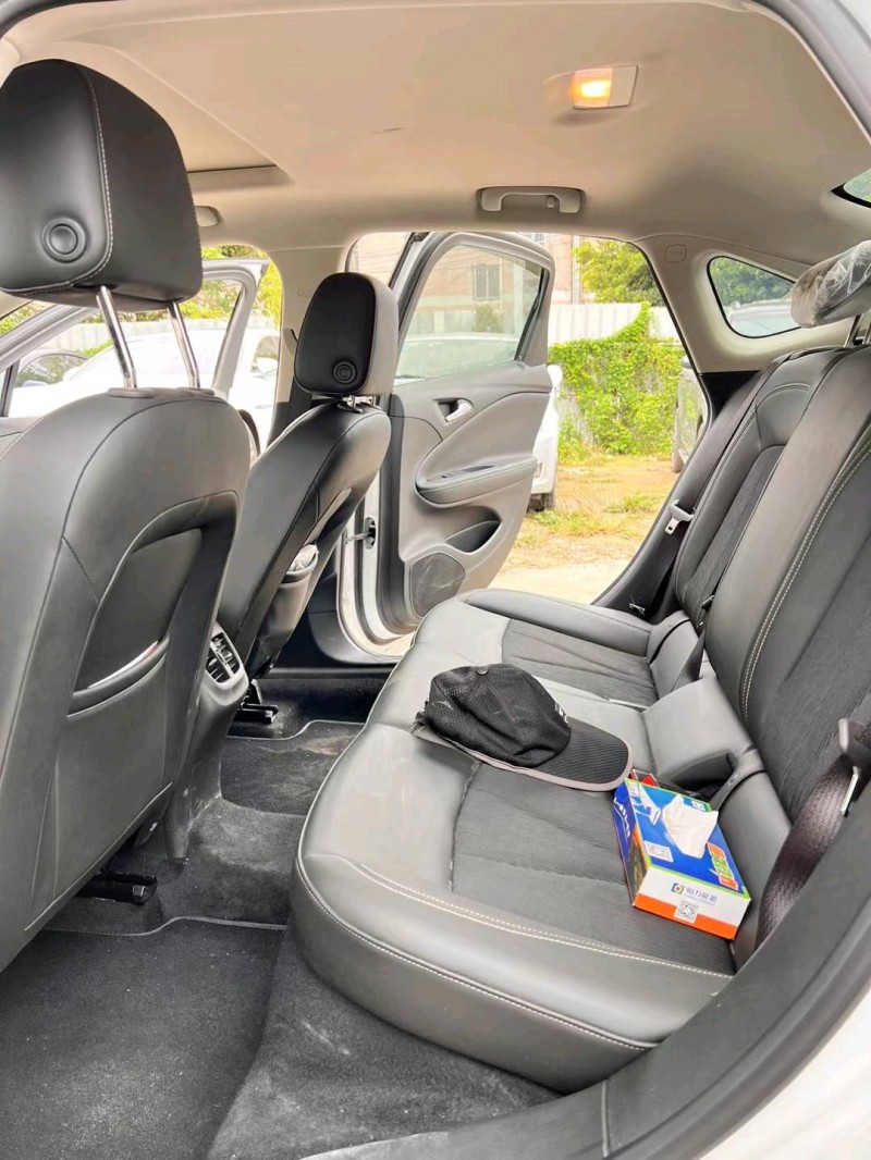 广州20年别克威朗7