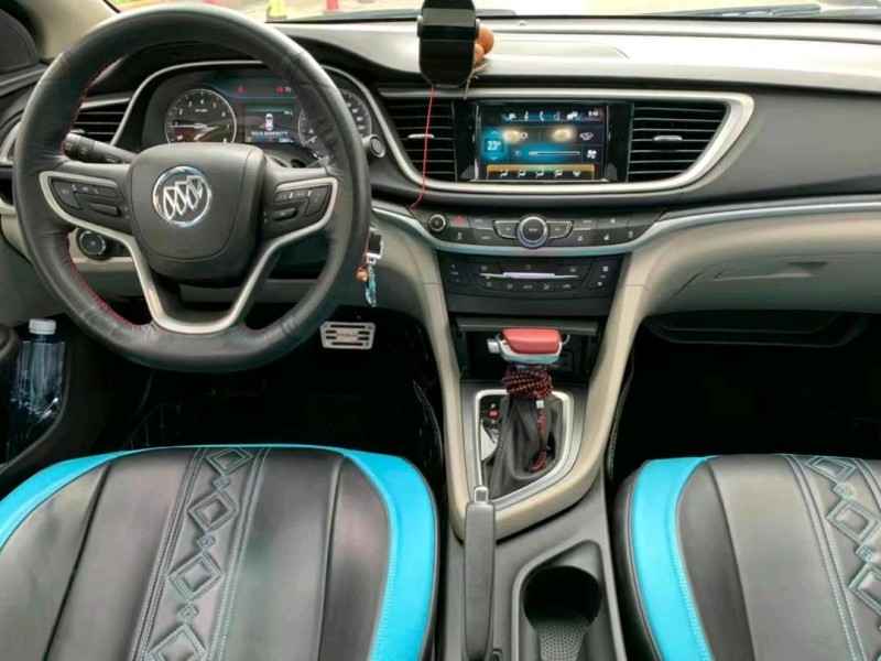 中山19年别克英朗7