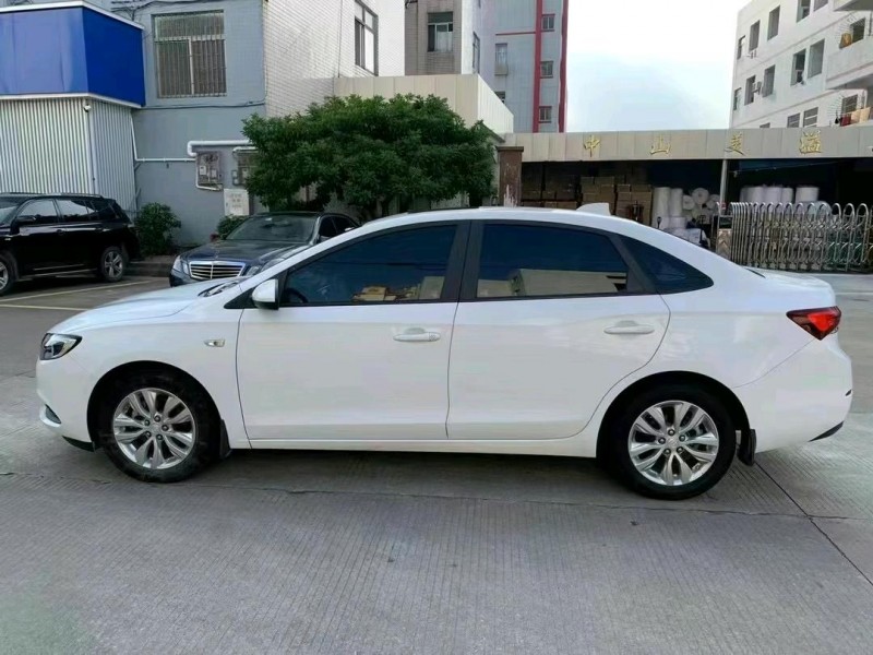 中山19年别克英朗3