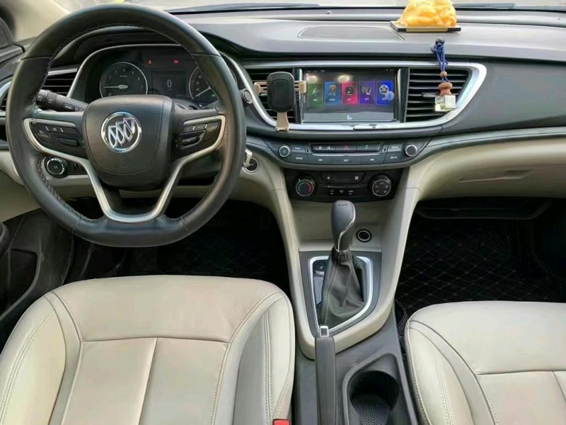 中山19年别克英朗8