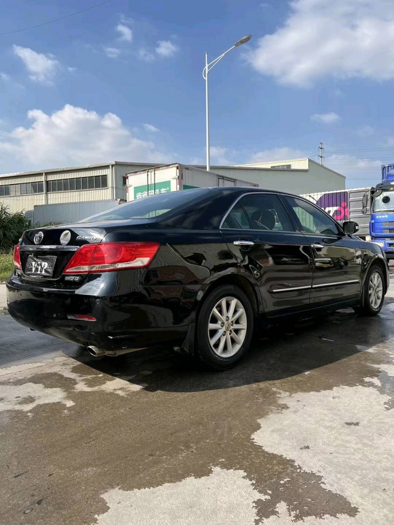 东莞11年丰田凯美瑞7