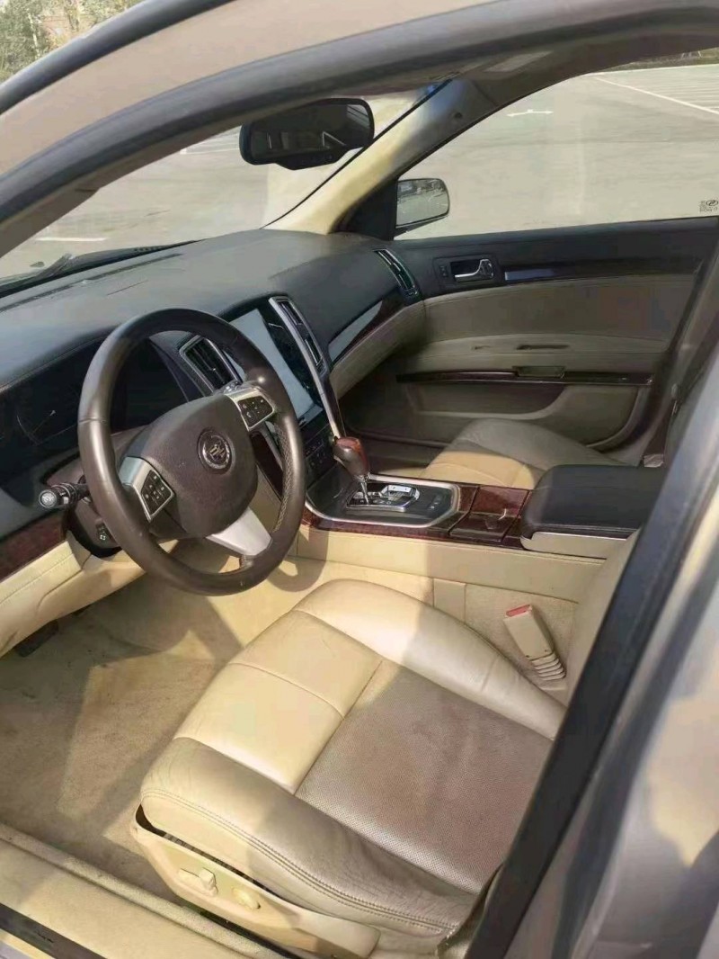 北京11年凯迪拉克SLS(海外)6