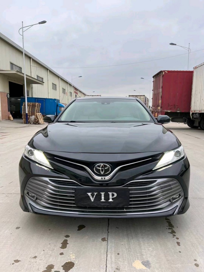 东莞18年丰田凯美瑞1