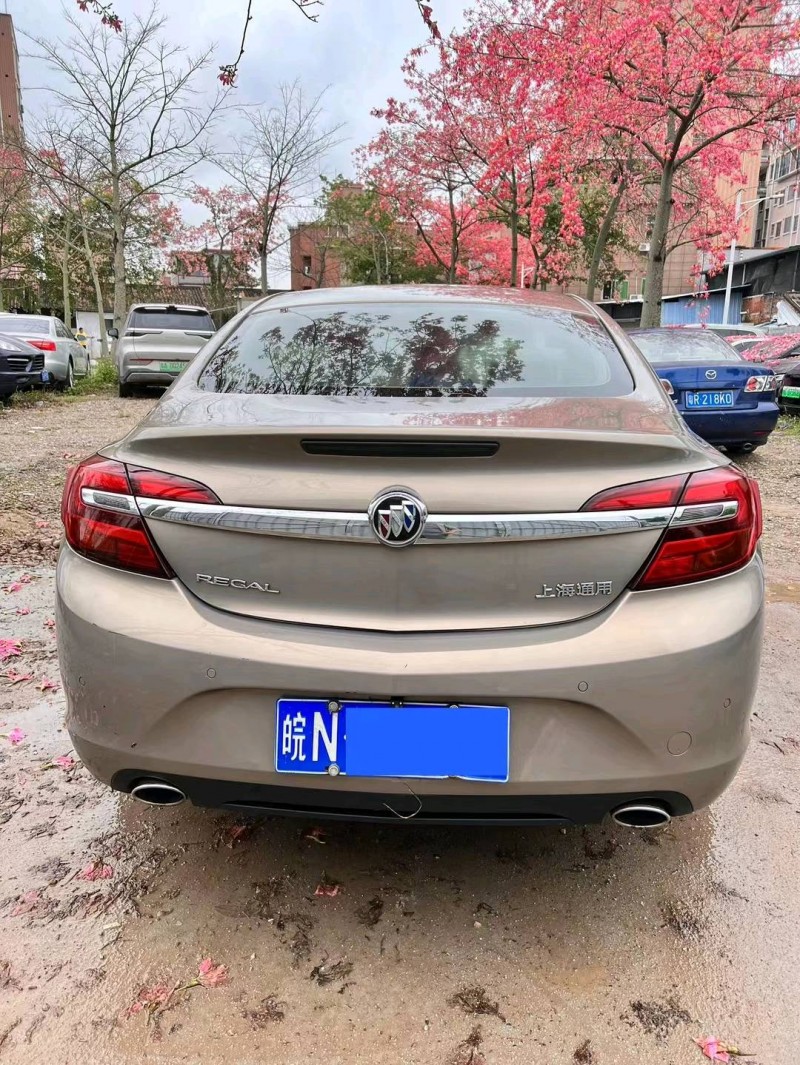 广州15年别克君威8