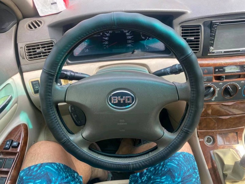 广州09年比亚迪F34