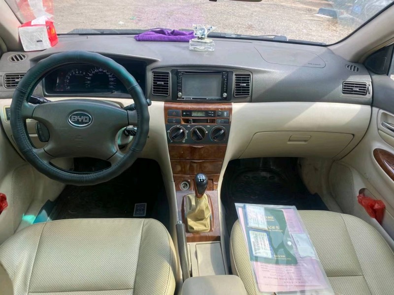 广州09年比亚迪F35