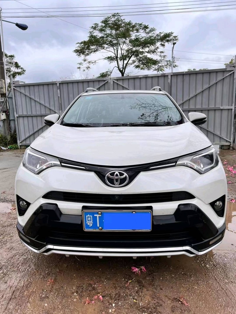 廣州17年豐田RAV41