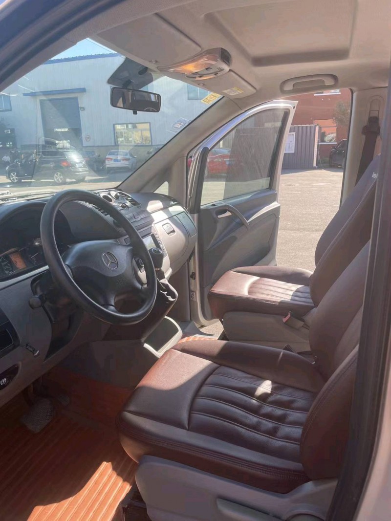 沈阳11年奔驰威霆8