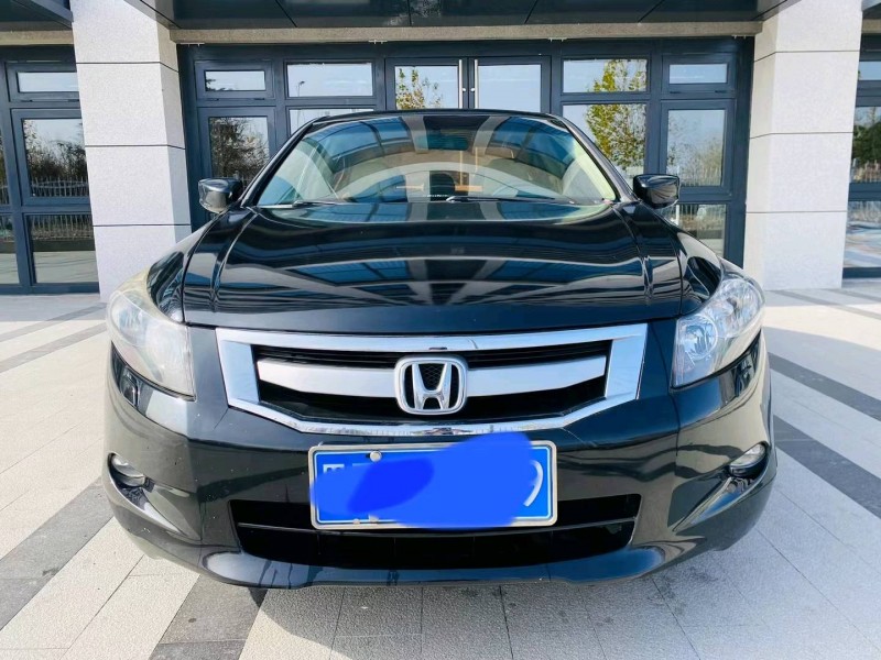 青岛10年本田雅阁9