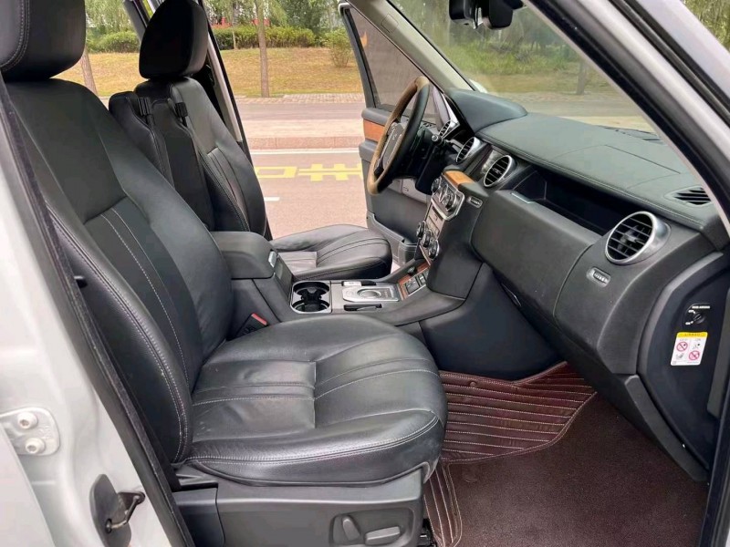 东营15年路虎发现8