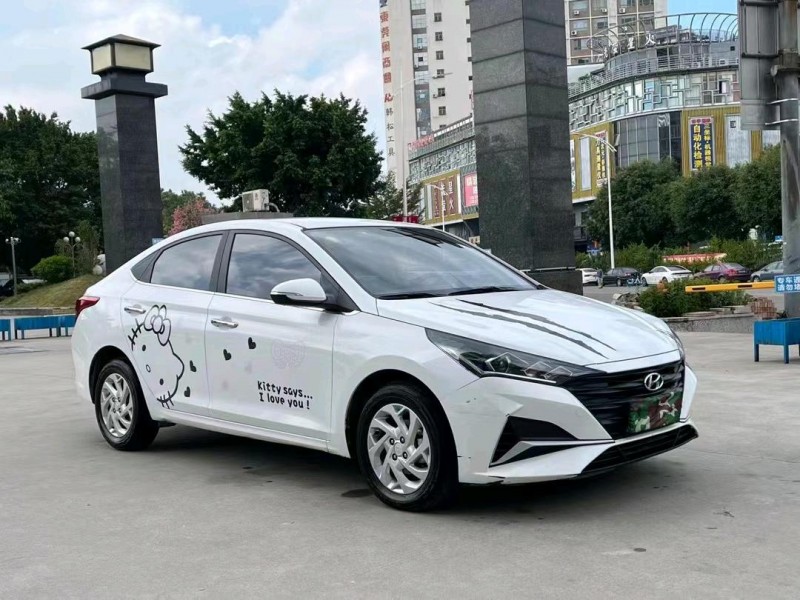 东莞21年现代瑞纳2