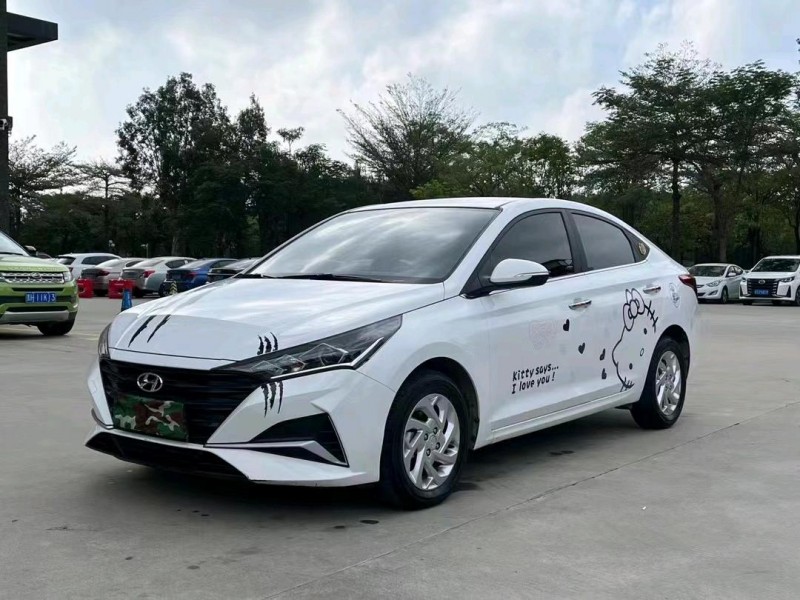 东莞21年现代瑞纳3