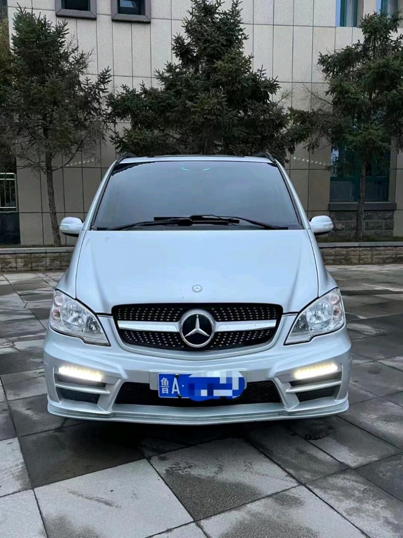 北京10年奔驰唯雅诺1