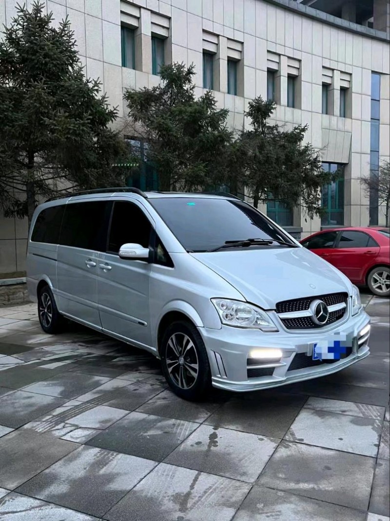 北京10年奔驰唯雅诺3