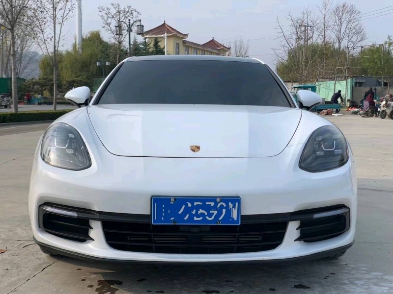 济南18年保时捷帕拉梅拉1