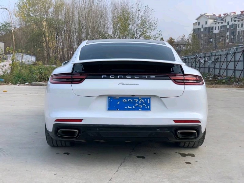 济南18年保时捷帕拉梅拉4