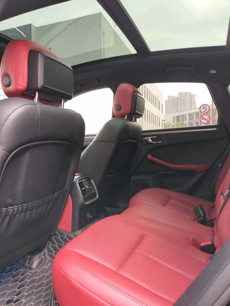 苏州18年保时捷Macan4