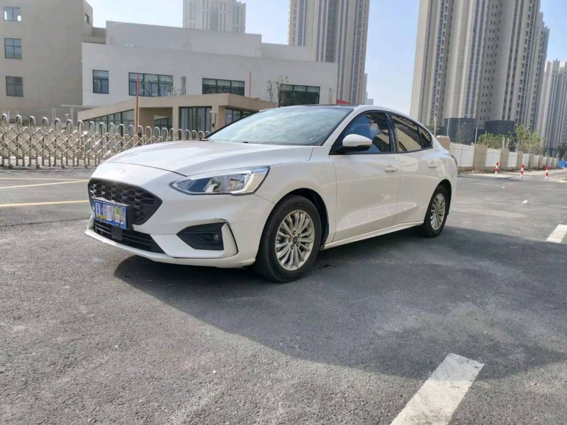 苏州21年福特福克斯3