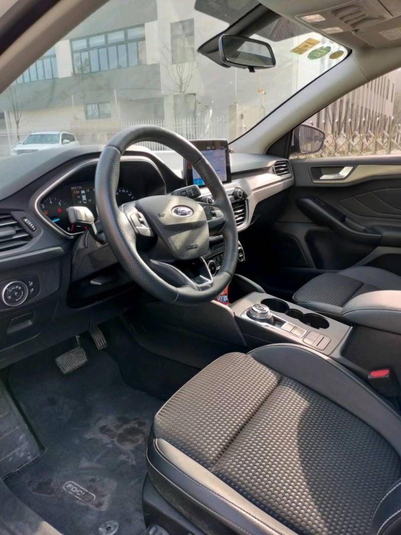 苏州21年福特福克斯4