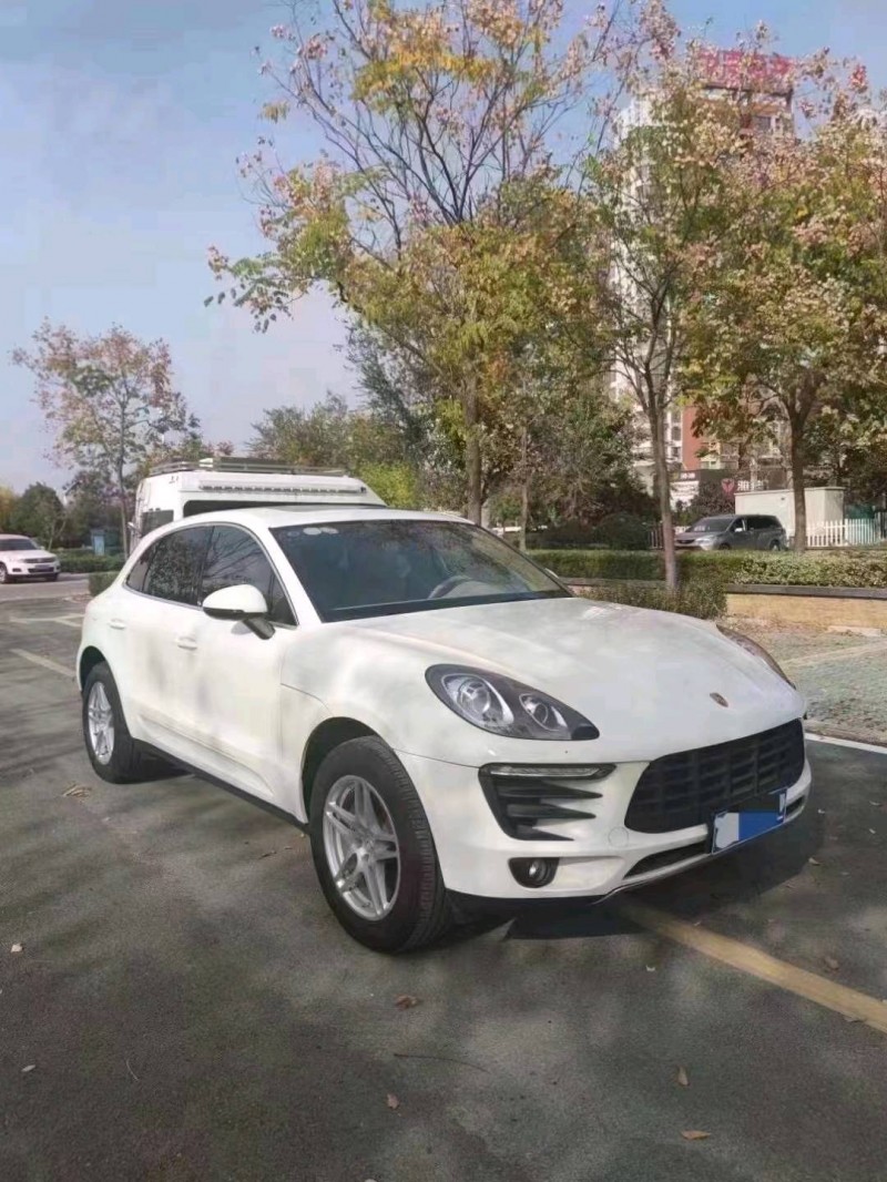 枣庄16年保时捷Macan2