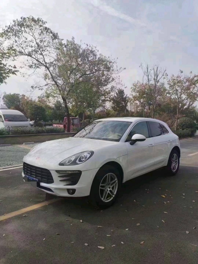 枣庄16年保时捷Macan3