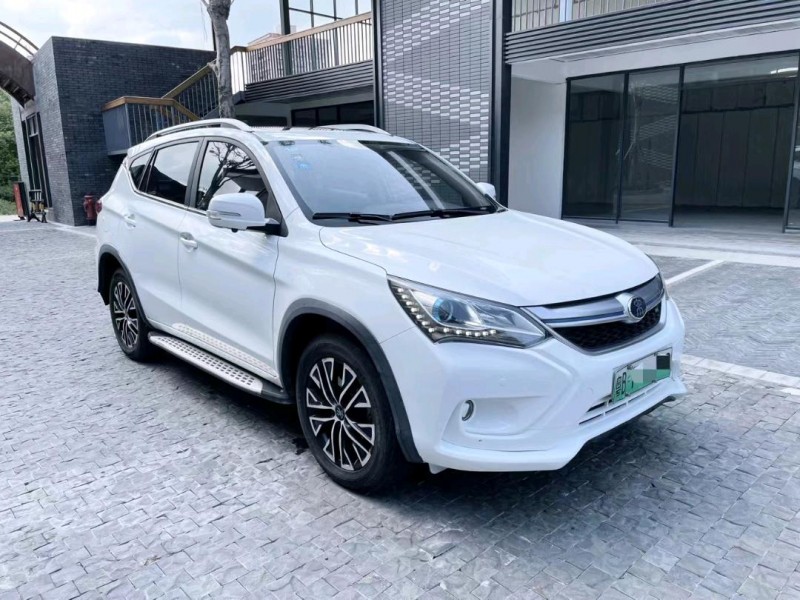 广州17年比亚迪宋2