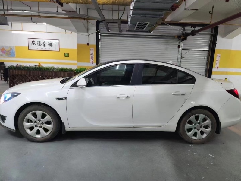 武汉16年别克君威2