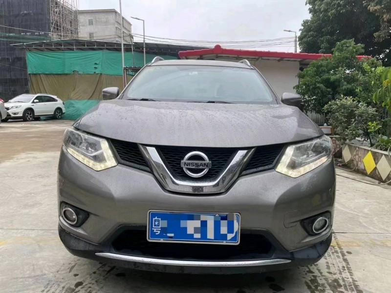 廣州14年日產奇駿1