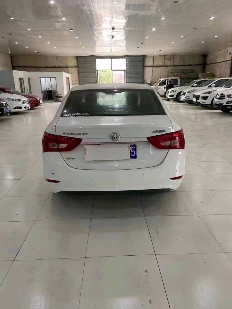 北京17年别克英朗6