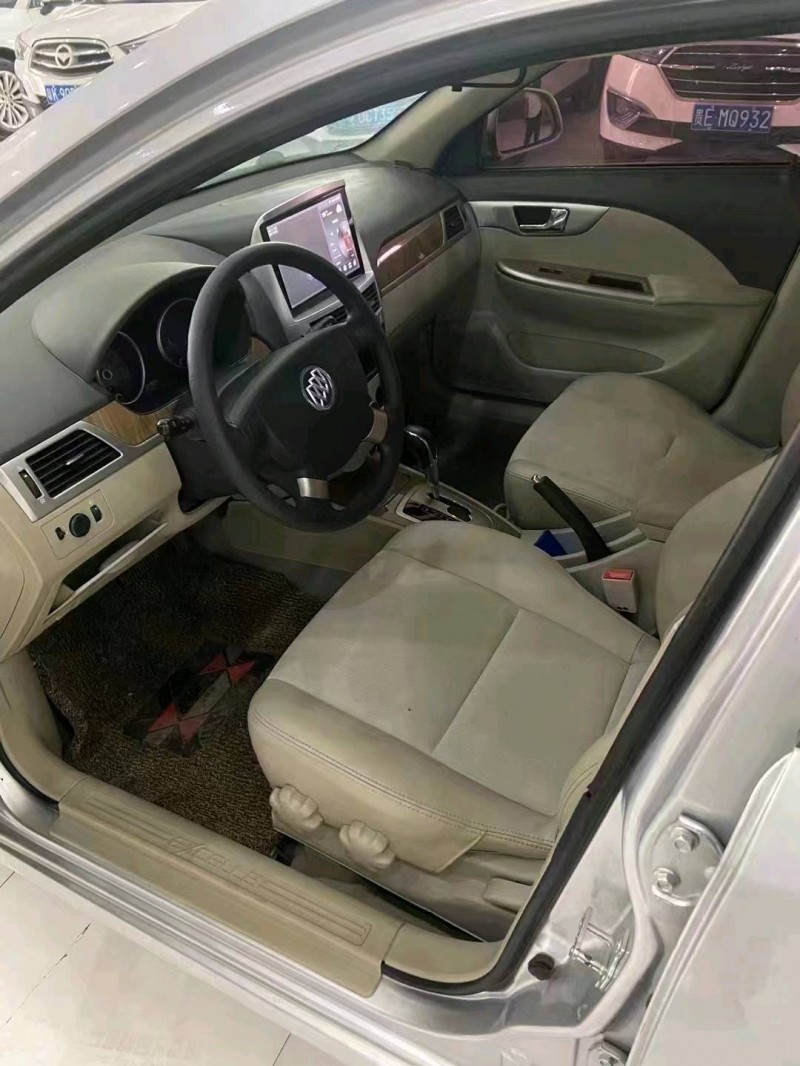 北京17年别克凯越5