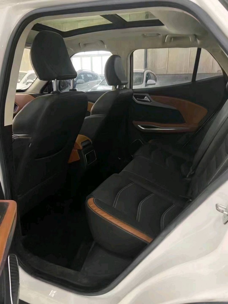 北京18年众泰T3004