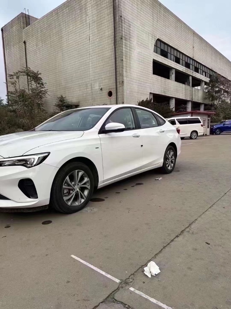 石家庄22年别克威朗3