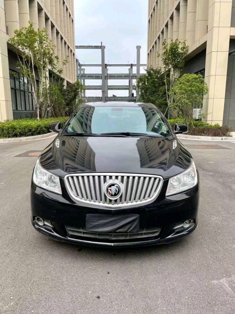 徐州12年别克君越1