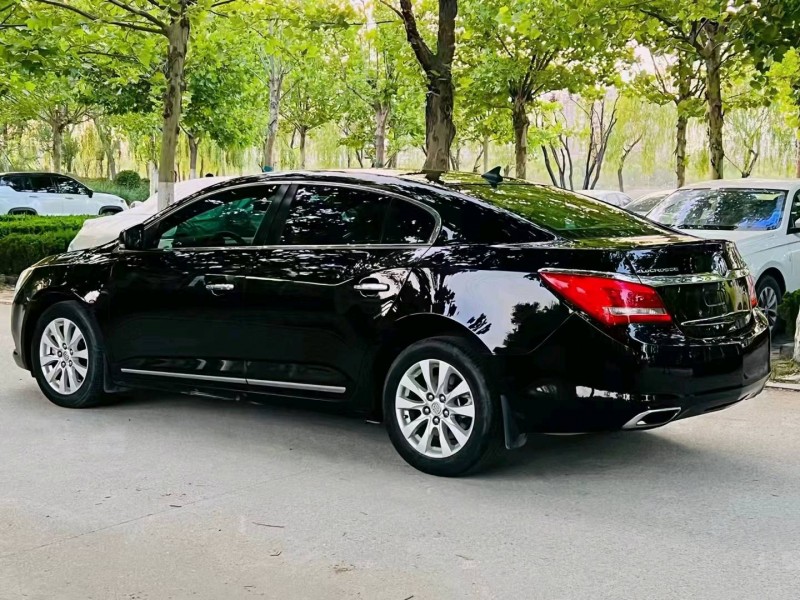 聊城14年别克君威5