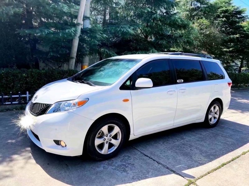 邯郸15年丰田塞纳6